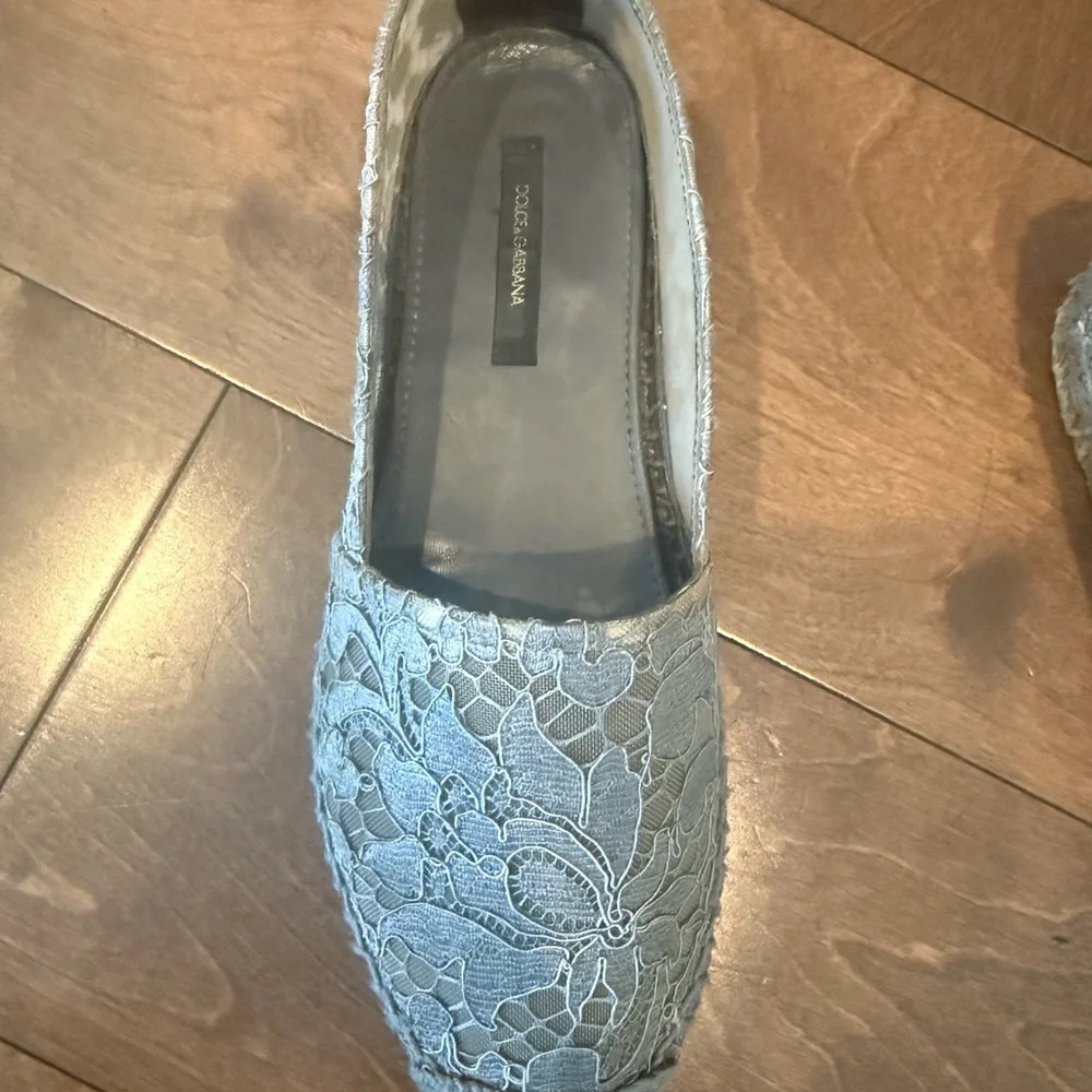 Dolce & Gabbana Women's Gray/Blue Lace Espadrille Flats